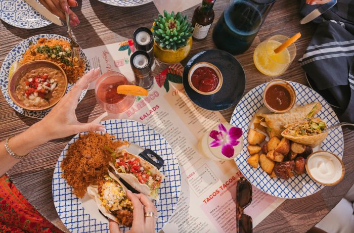 restaurants near Sea Ranch Lakes FL